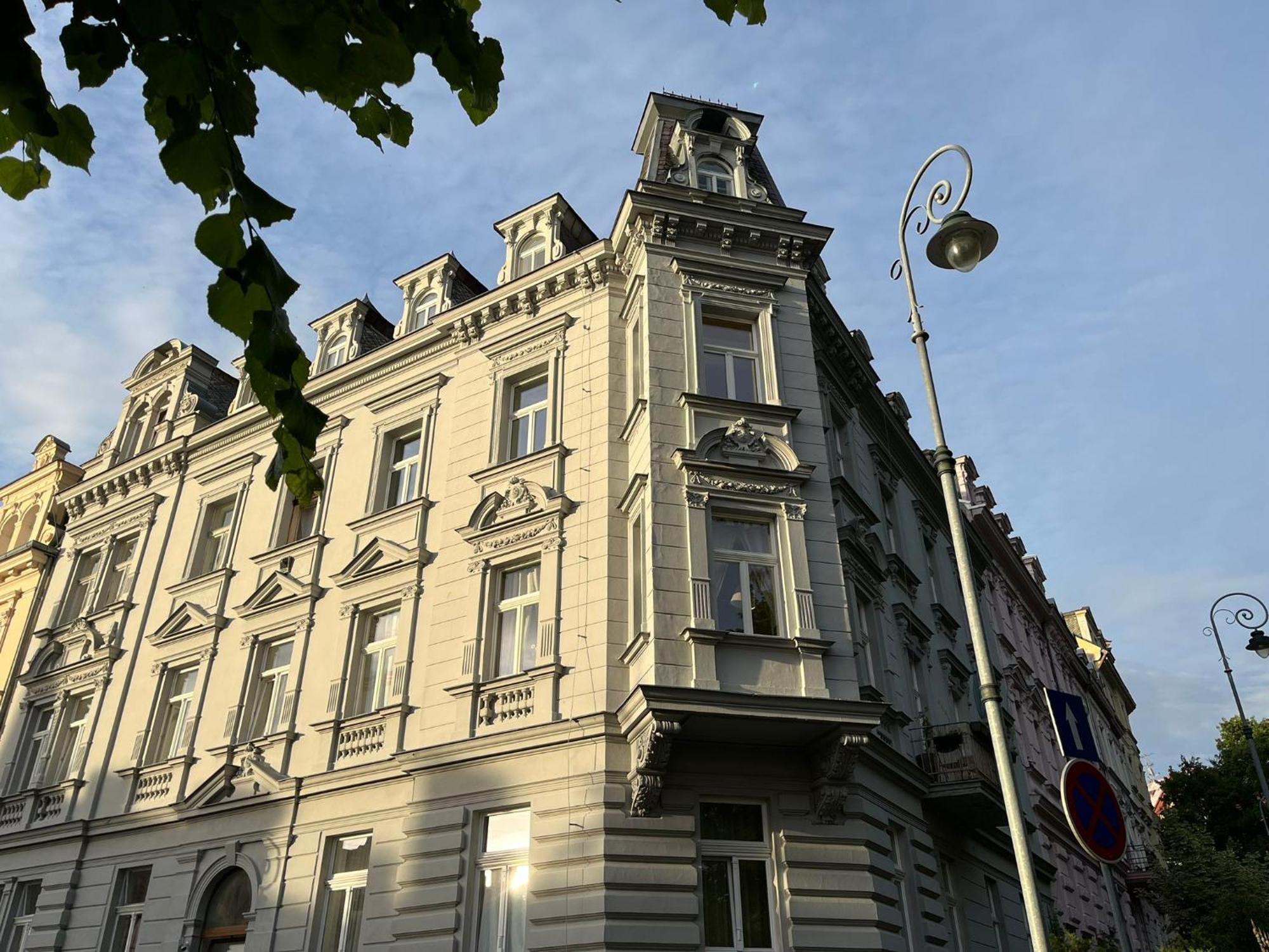 Residence Polonia Karlovy Vary Ngoại thất bức ảnh