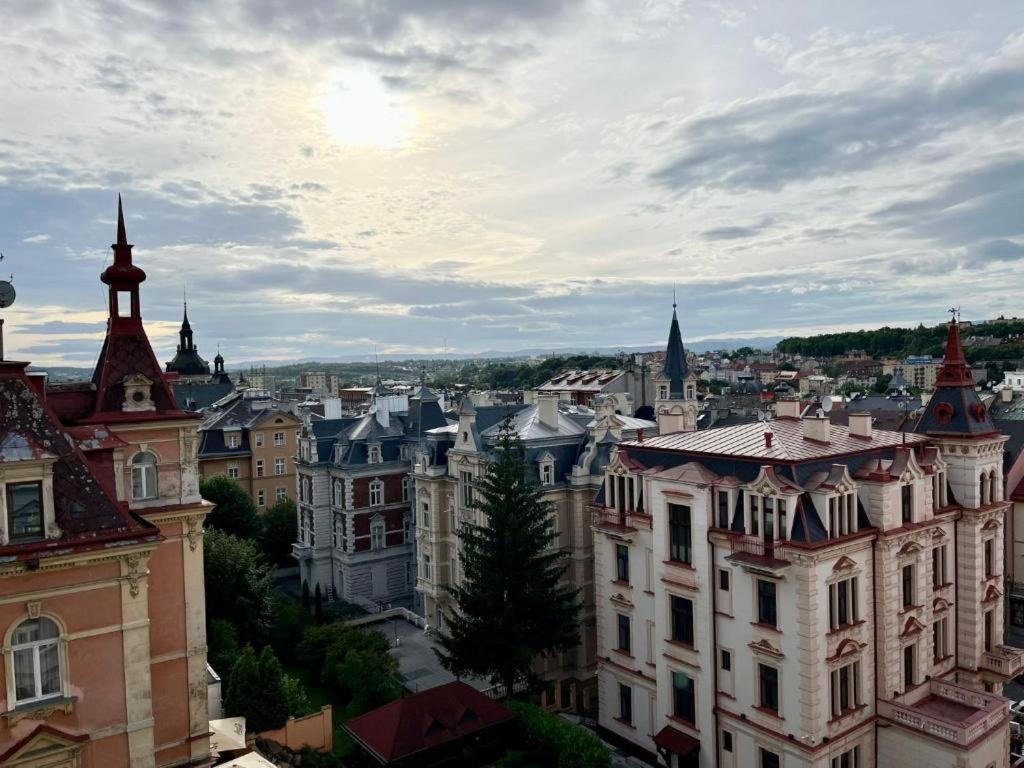 Residence Polonia Karlovy Vary Ngoại thất bức ảnh
